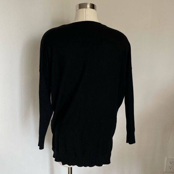 BEST black sweater🖤   - Picture 4 of 6